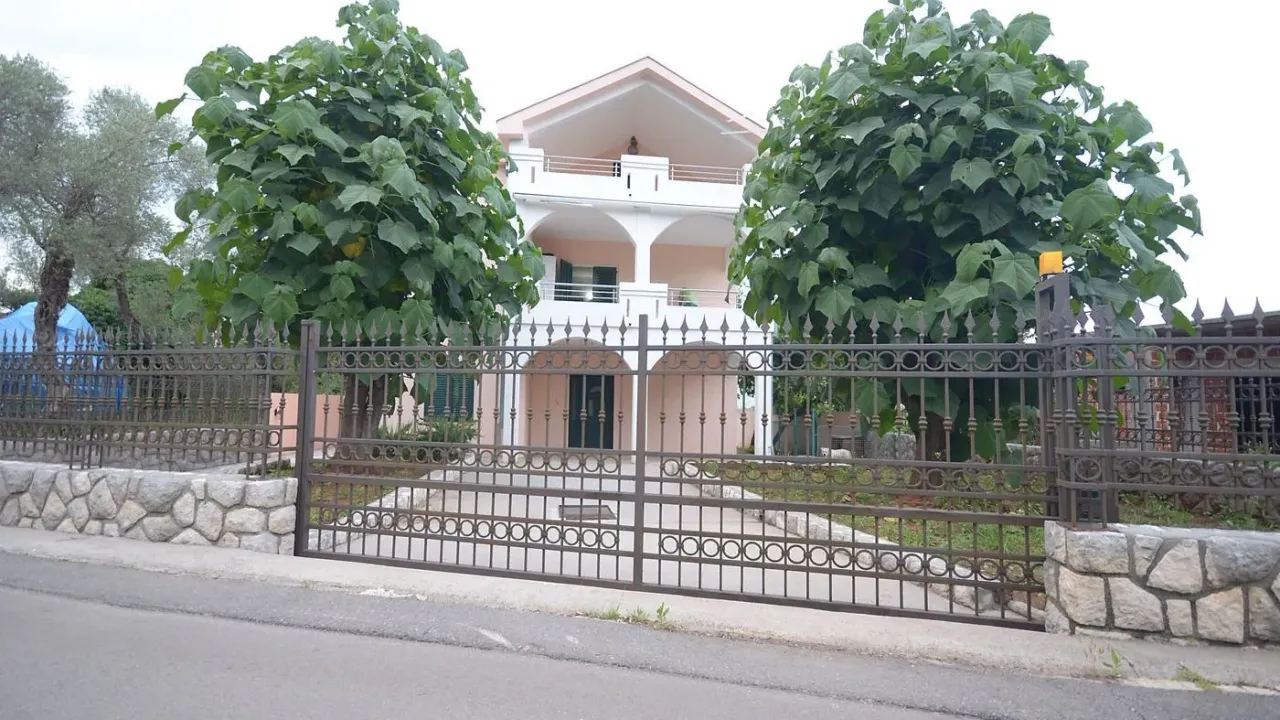 Sale, house, 156m², Krašići, Tivat