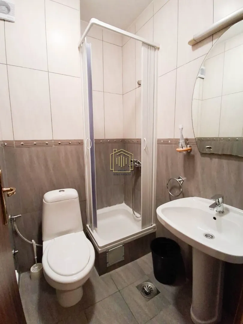 Izdavanje, dvosoban stan, 75m², Blok 9, Podgorica