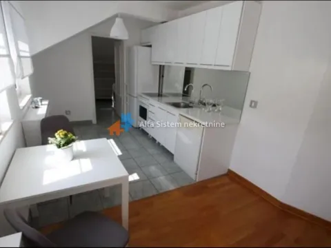 Izdavanje, četvorosoban stan, 130m², Savski Venac, Beograd - image 7