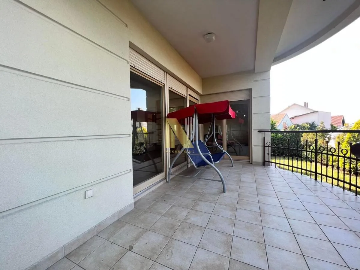 Izdavanje, kuća, 450m², Sremska Kamenica, Petrovaradin