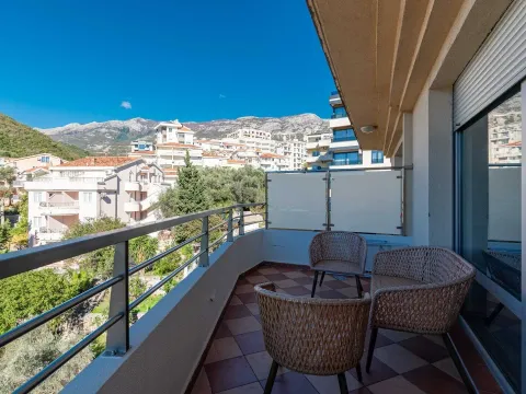 Sale, one bedroom apartment, 71m², Bečići, Budva - image 16