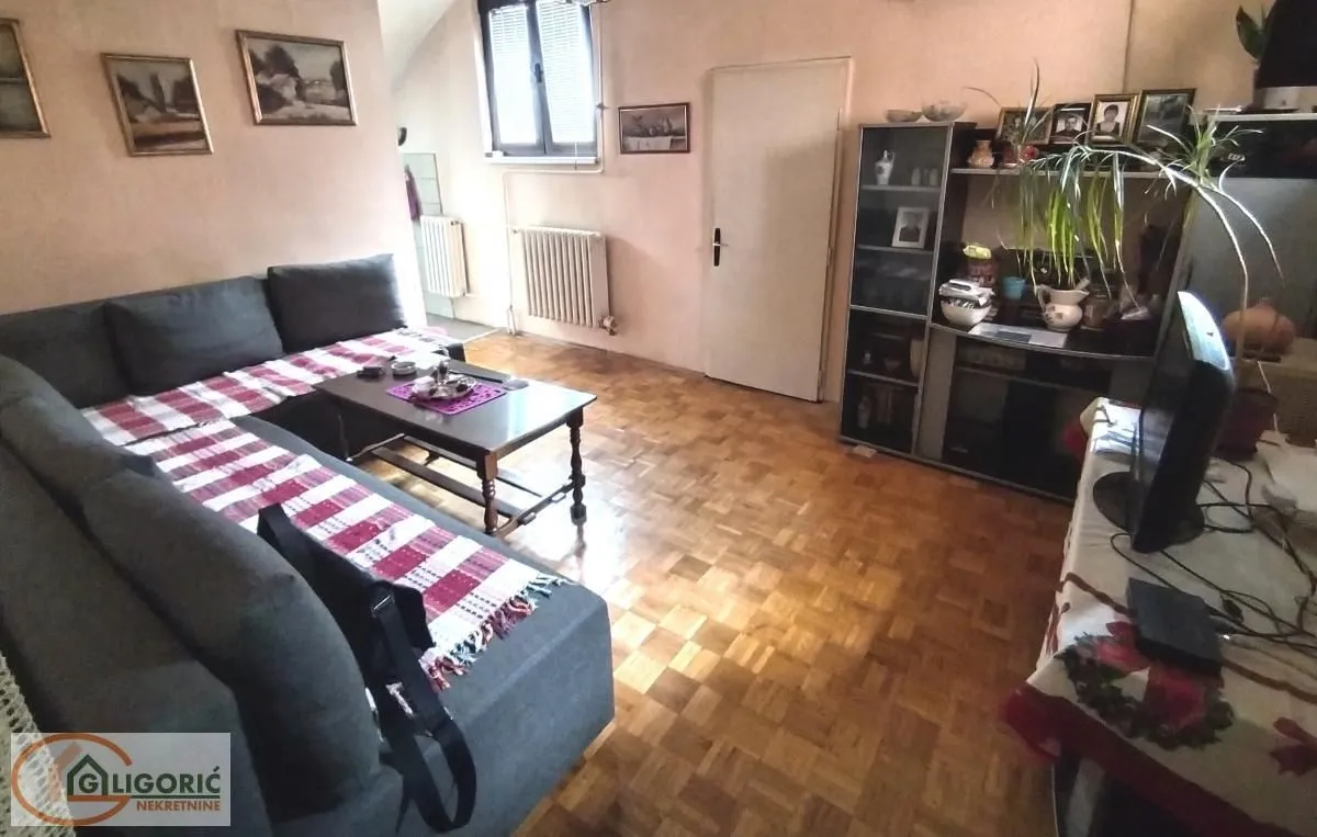 Sale, apartment, 100m², Labudovo Brdo, Beograd