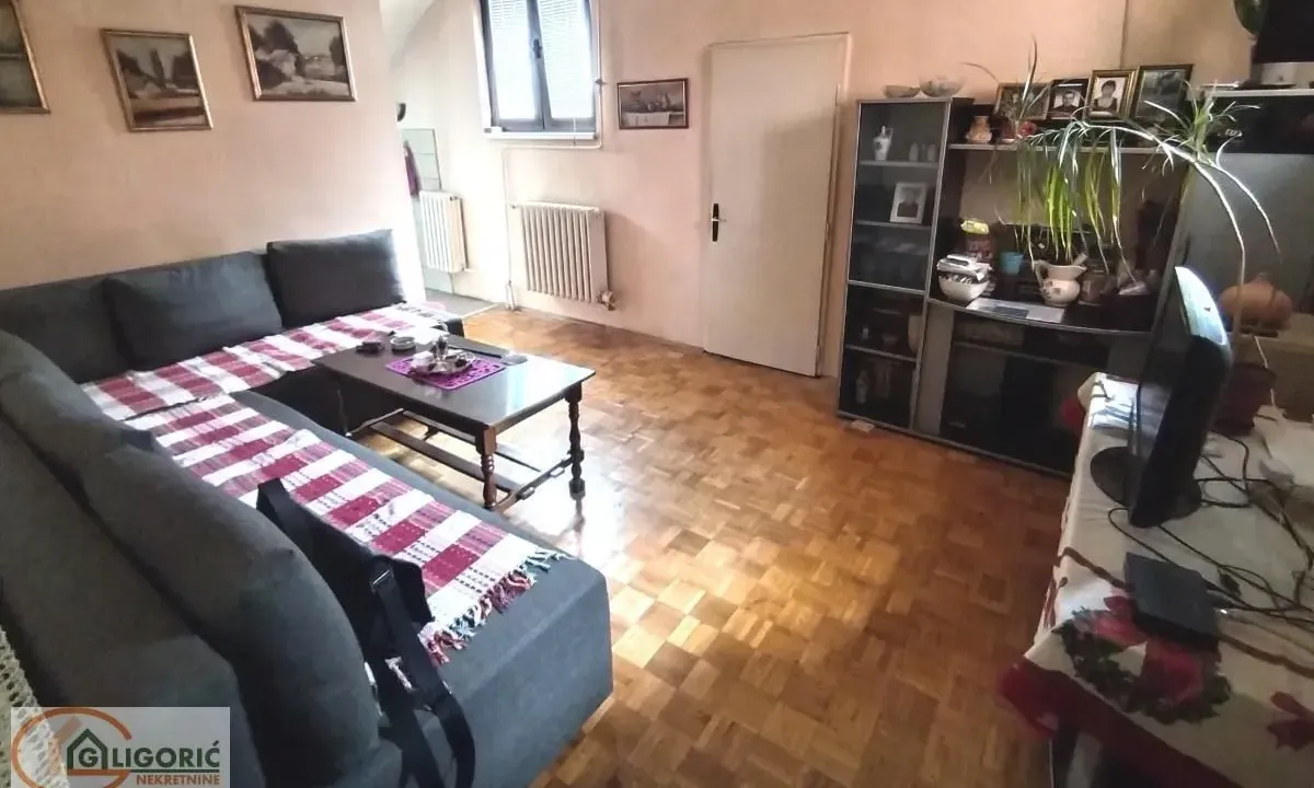 Sale, apartment, 100m², Labudovo Brdo, Beograd