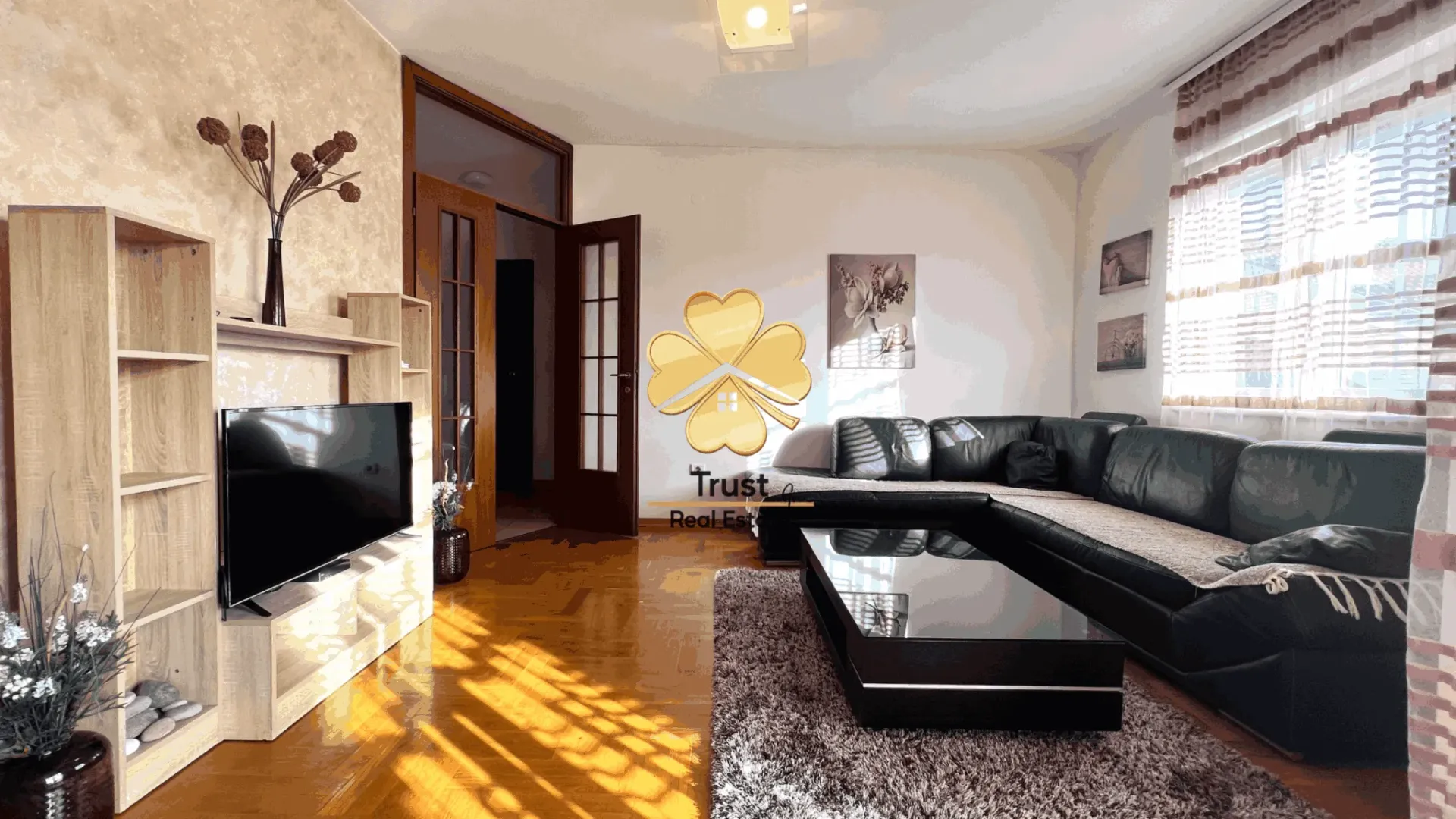 Izdavanje, dvosoban stan, 80m², Stari Aerodrom, Podgorica