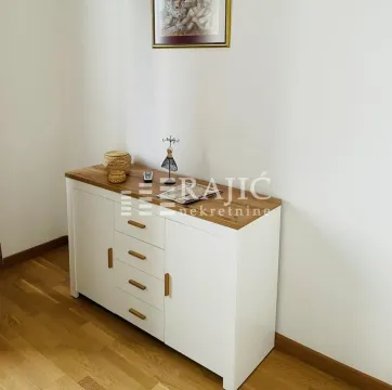 Rent, two bedroom apartment, 57m², Savski Venac, Beograd - image 6