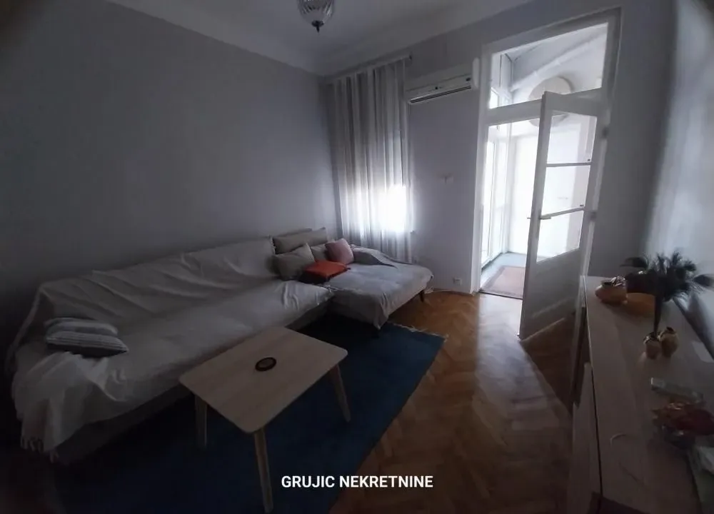 Prodaja, trosoban stan, 82m², Skadarlija, Beograd