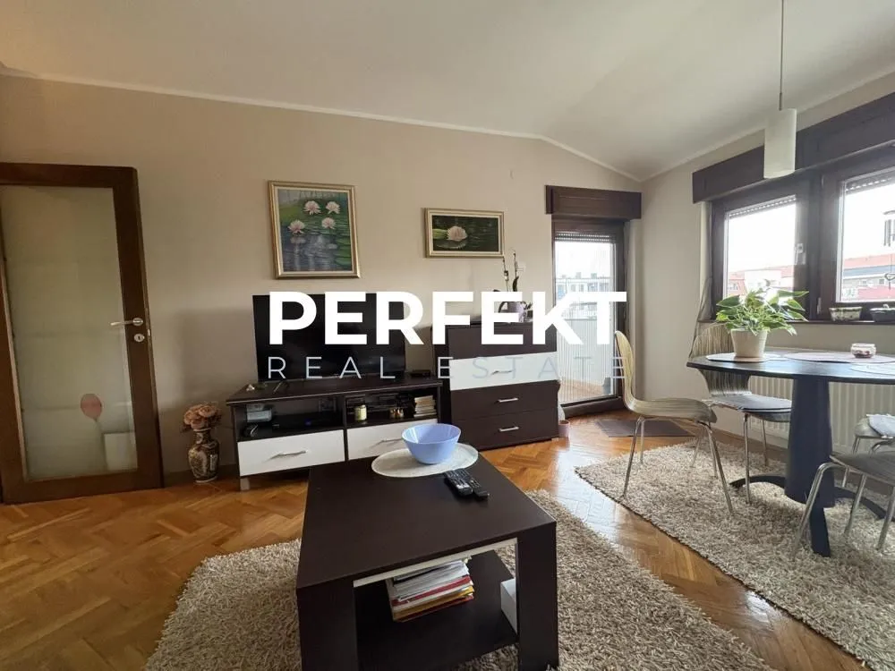 Prodaja, jednosoban stan, 46m², Centar, Pančevo