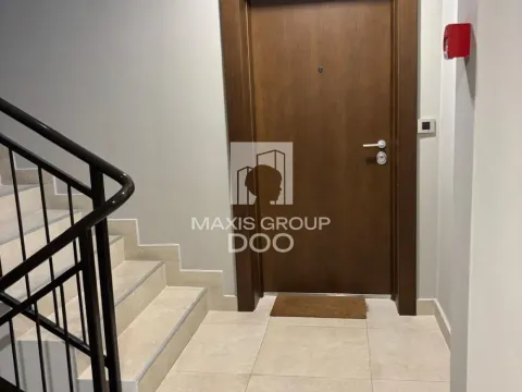 Izdavanje, trosoban stan, 93m², Novi Beograd Blok 64, Novi Beograd Sve Podlokacije - image 2