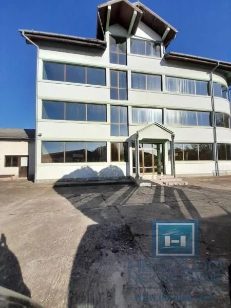 Rent, office space, 1300m², Supska, Ćuprija