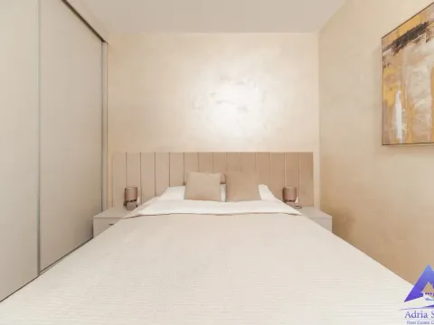 Rent, two bedroom apartment, 74m², Bečići, Budva - image 13