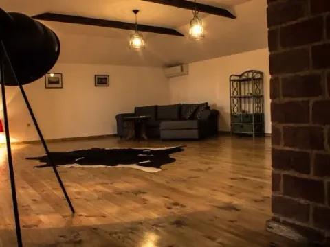 Prodaja, kuća, 180m², Tološi, Podgorica - image 2