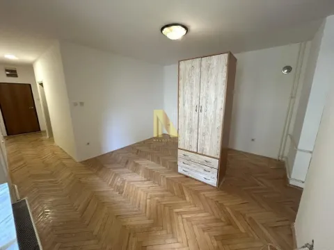 Izdavanje, dvosoban stan, 51m², Grbavica, Novi Sad Sve Podlokacije - image 1