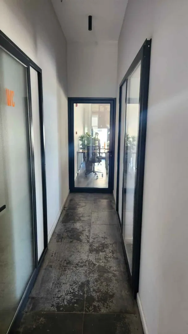 Sale, office space, 216m², Bar, Crna Gora