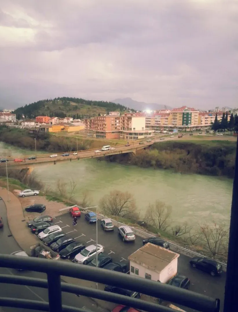 Izdavanje, jednosoban stan, 98m², City Kvart, Podgorica
