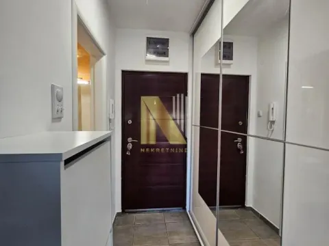 Rent, one bedroom apartment, 33m², Bulevar patrijarha Pavla, Novi Sad Sve Podlokacije - image 12