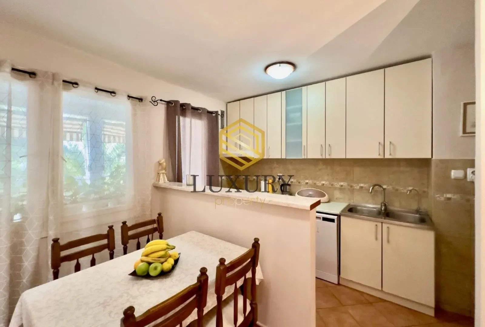 Sale, two bedroom apartment, 65m², Seljanovo, Tivat