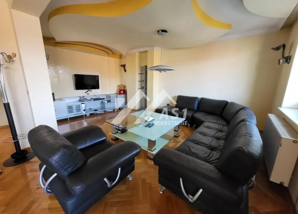 Rent, four bedroom apartment, 180m², Centar, Novi Sad