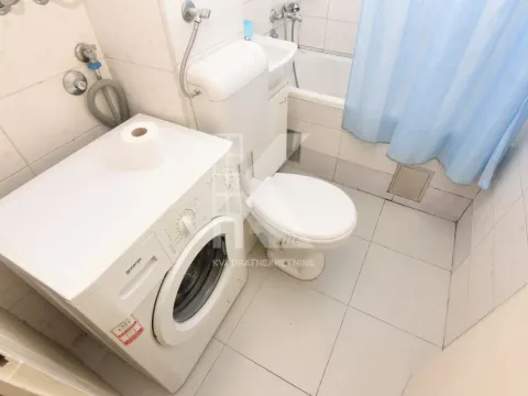Izdavanje, garsonjera, 30m², Lepa Kata, Podgorica - image 11