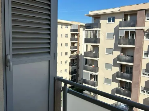 Rent, one bedroom apartment, 45m², City Kvart, Podgorica - image 8