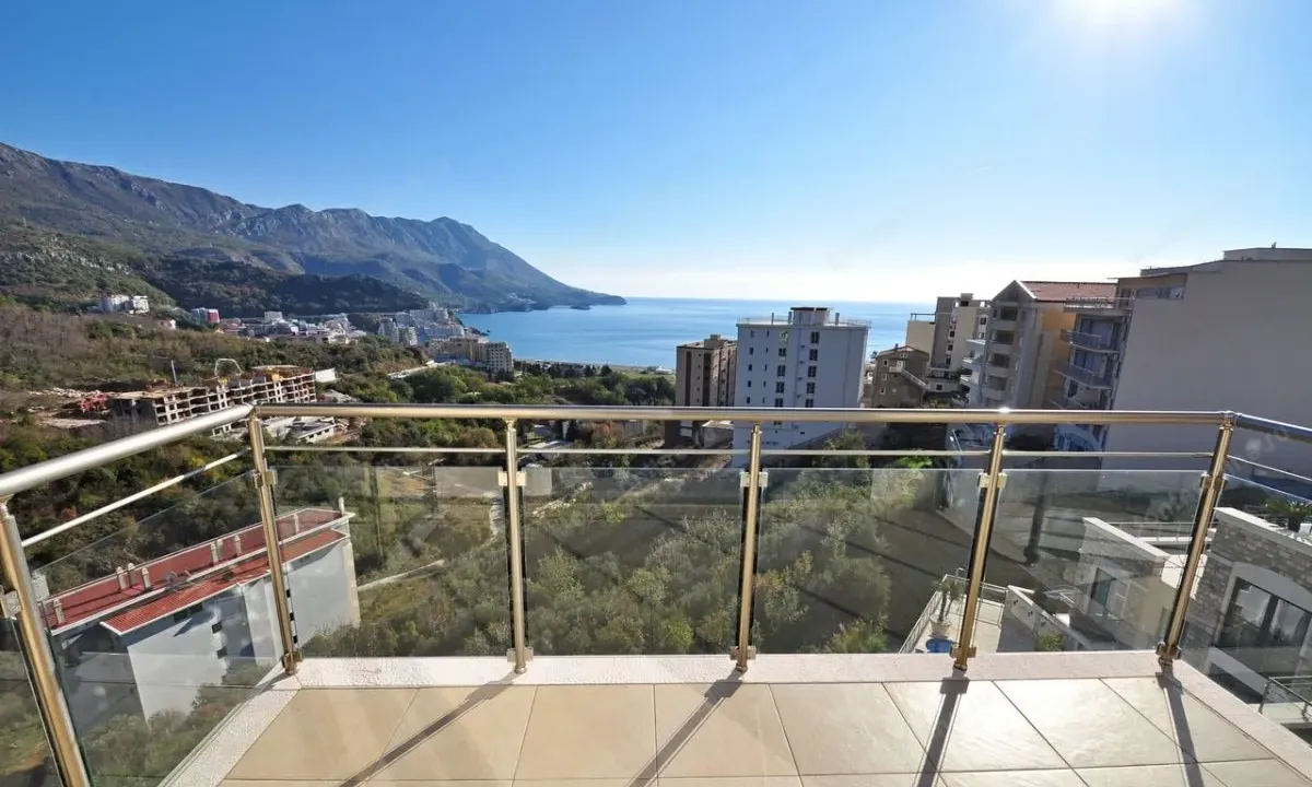 Prodaja, dvosoban stan, 131m², Bečići, Budva