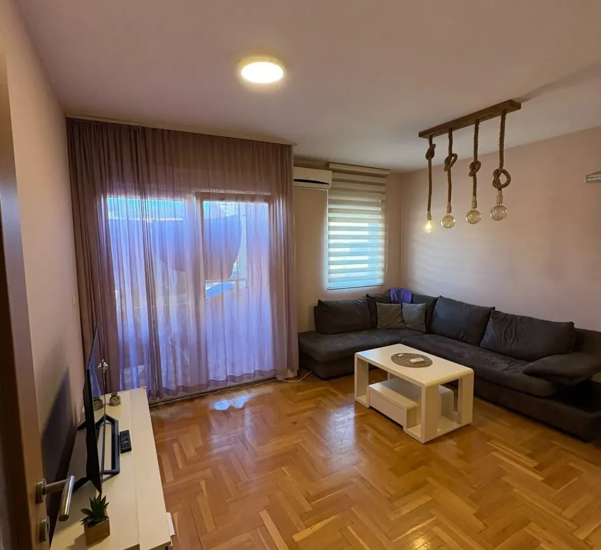 Izdavanje, jednosoban stan, 43m², Zabjelo, Podgorica