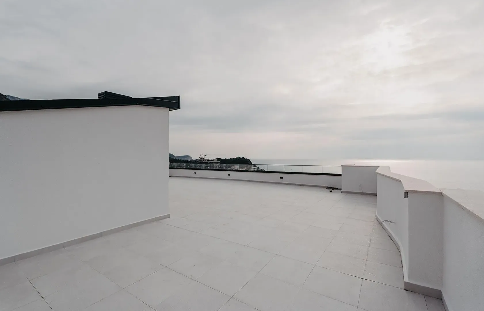 Izdavanje, ugostiteljski objekat, 1600m², Budva, Crna Gora