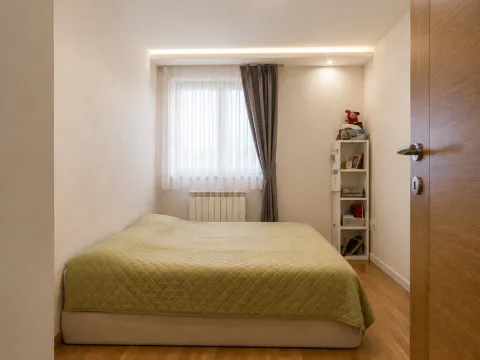 Rent, three bedroom apartment, 106m², Kod Big Fashion-a, Podgorica - image 9