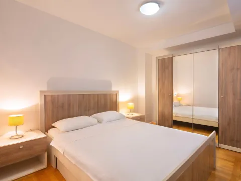 Izdavanje, jednosoban stan, 45m², Bijeli Do, Budva - image 4