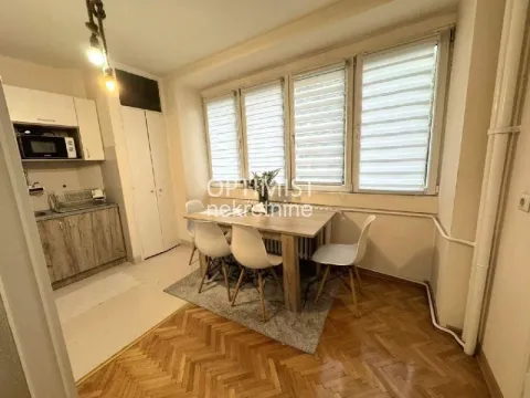 Rent, two bedroom apartment, 53m², Južni Bulevar, Vračar Sve Podlokacije - image 7