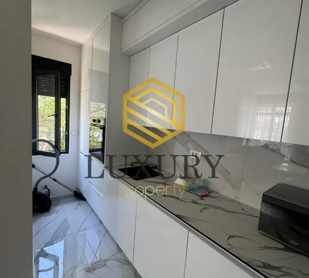 Rent, two bedroom apartment, 57m², Central Point, Podgorica