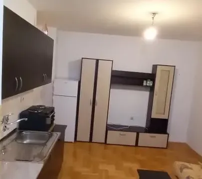 Izdavanje, jednosoban stan, 40m², Centar, Niš - image 6