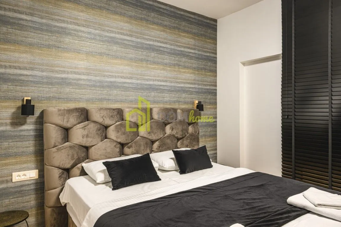 Izdavanje, dvosoban stan, 72m², Budva, Crna Gora