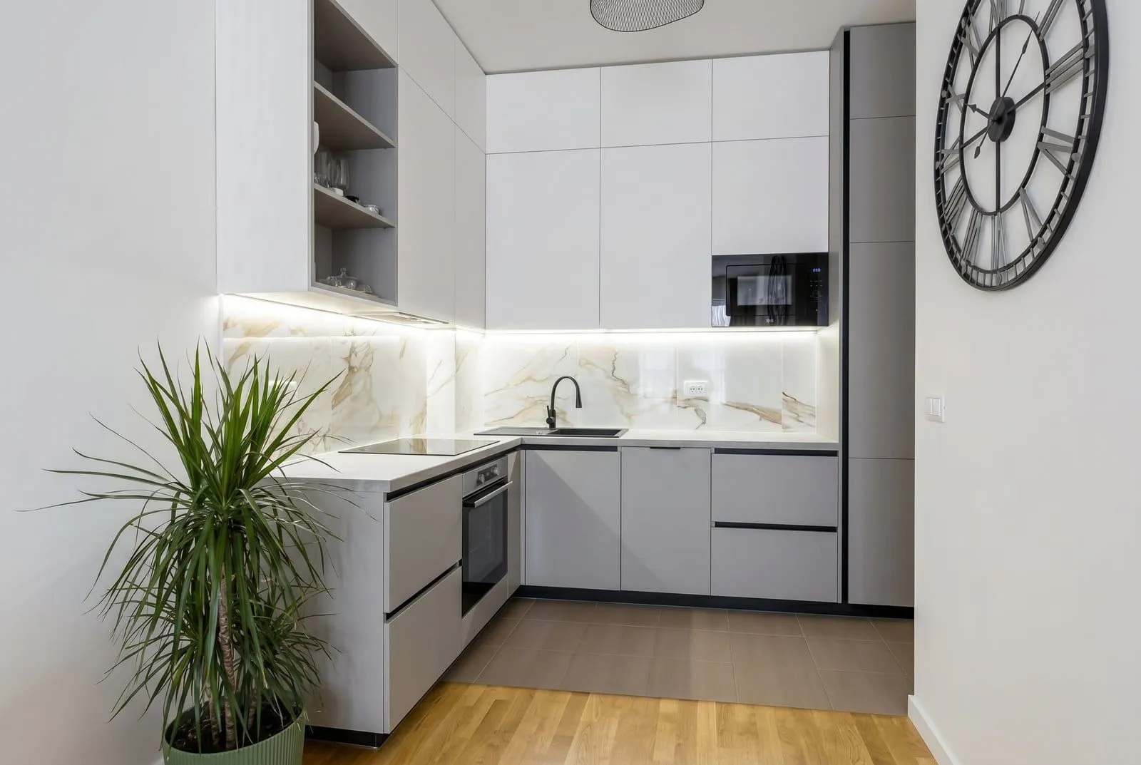 Sale, two bedroom apartment, 49m², Bečići, Budva