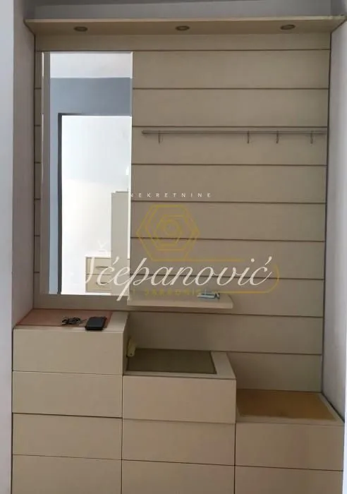 Prodaja, dvosoban stan, 53m², Bulevar Oslobodjenja, Novi Sad Sve Podlokacije