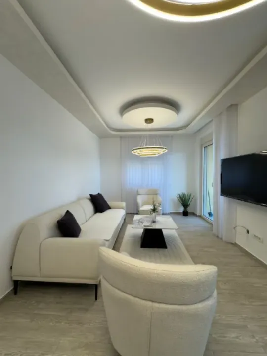 Prodaja, dvosoban stan, 74m², Bečići, Budva