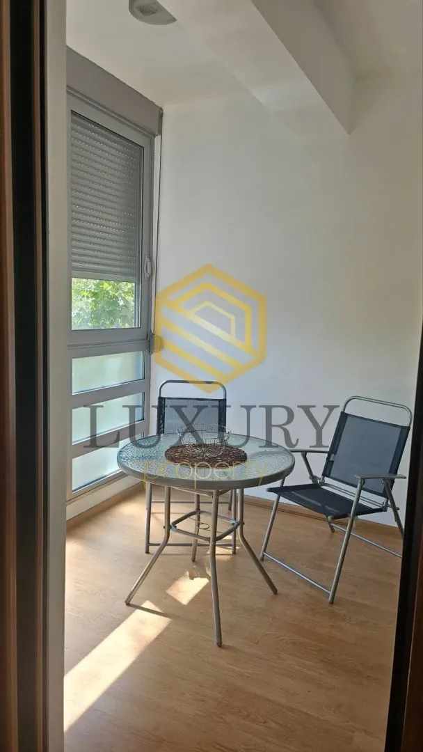 Rent, two bedroom apartment, 70m², Pejton, Podgorica
