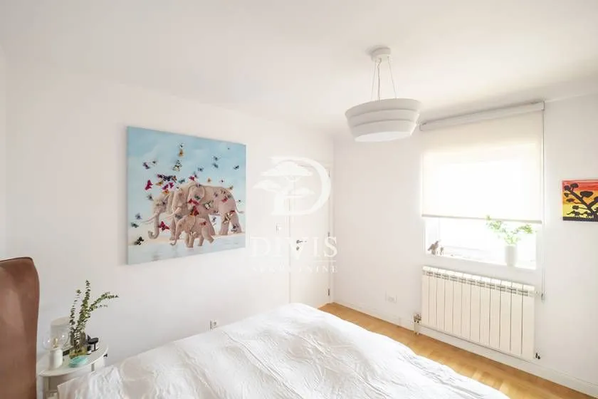 Sale, three bedroom apartment, 87m², Vračar Sve Podlokacije, Beograd