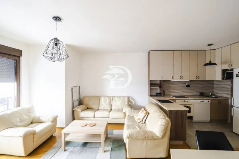 Sale, three bedroom apartment, 60m², Zvezdara Sve Podlokacije, Beograd