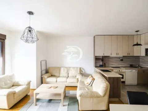 Stan in Zvezdara Sve Podlokacije