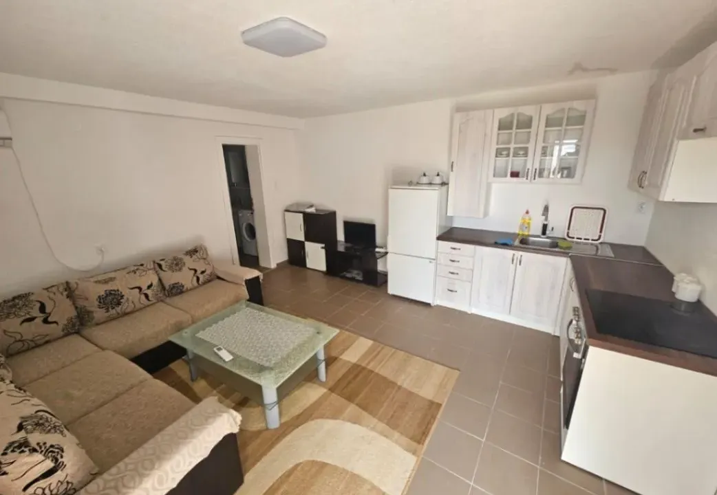 Rent, one bedroom apartment, 40m², Sutomore, Bar