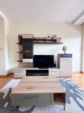 Izdavanje, jednosoban stan, 51m², Momišići, Podgorica - image 6