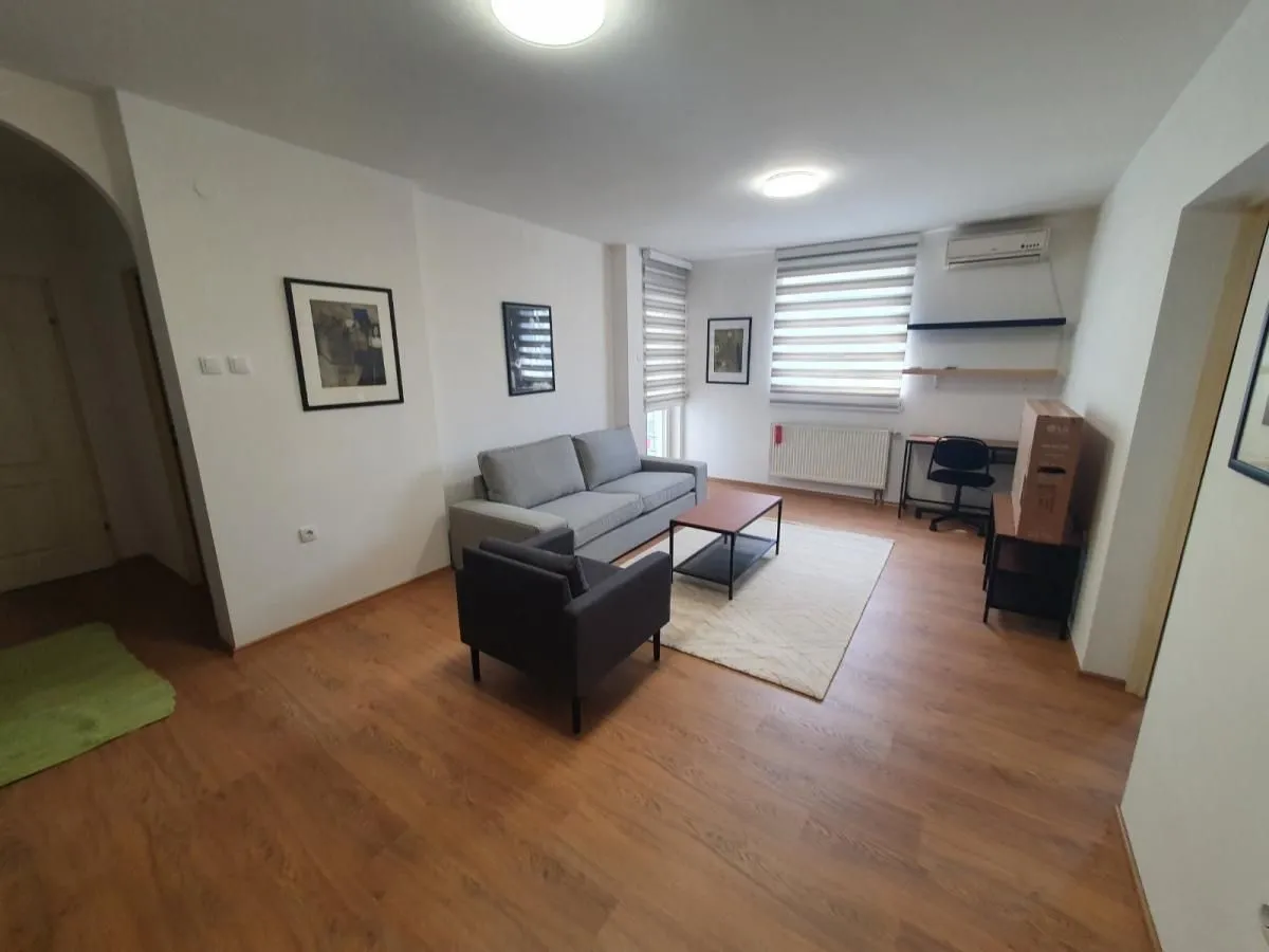 Izdavanje, dvosoban stan, 54m², Grbavica, Novi Sad Sve Podlokacije