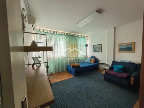 Stan in Novi Beograd Blok 21