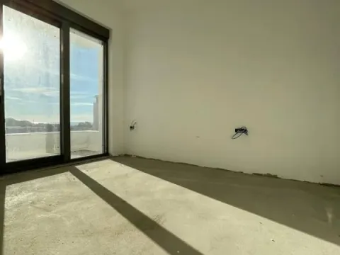 Sale, two bedroom apartment, 75m², Bečići, Budva - image 7