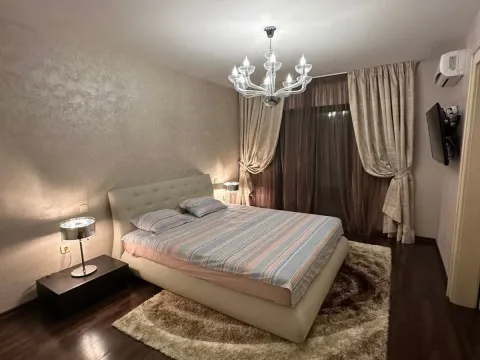 Izdavanje, kuća, 176m², Lastva Grbaljska, Kotor - image 9