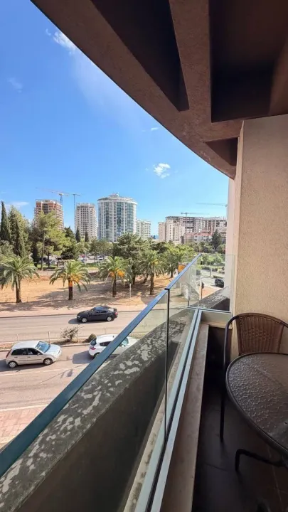 Prodaja, jednosoban stan, 42m², Centar, Budva