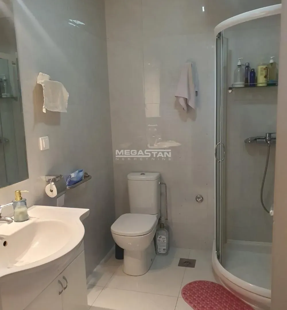 Sale, three bedroom apartment, 76m², Vračar Sve Podlokacije, Beograd