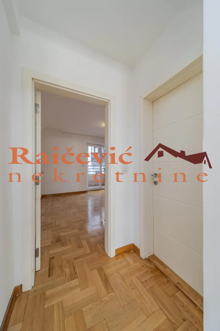 Prodaja, trosoban stan, 65m², Zvezdara Sve Podlokacije, Beograd