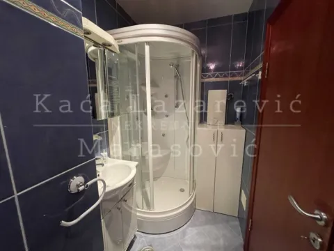 Izdavanje, trosoban stan, 126m², Savski Venac, Beograd - image 9