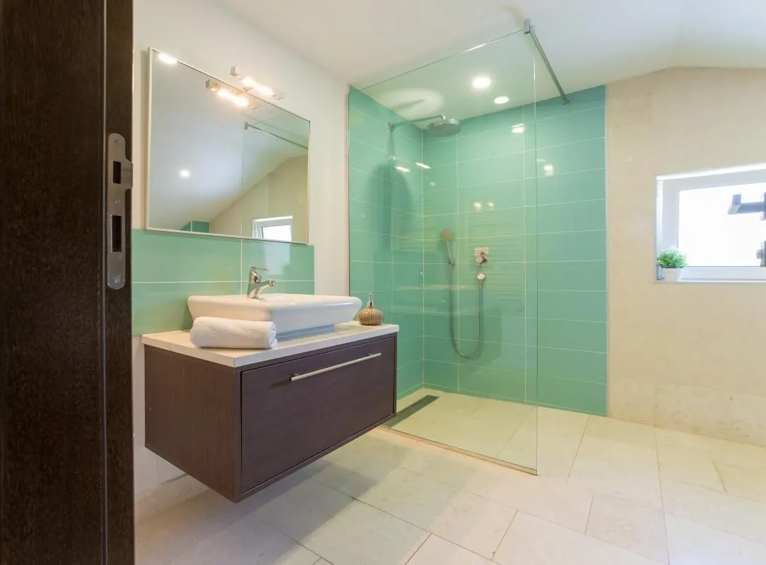 Prodaja, kuća, 350m², Stoliv, Kotor